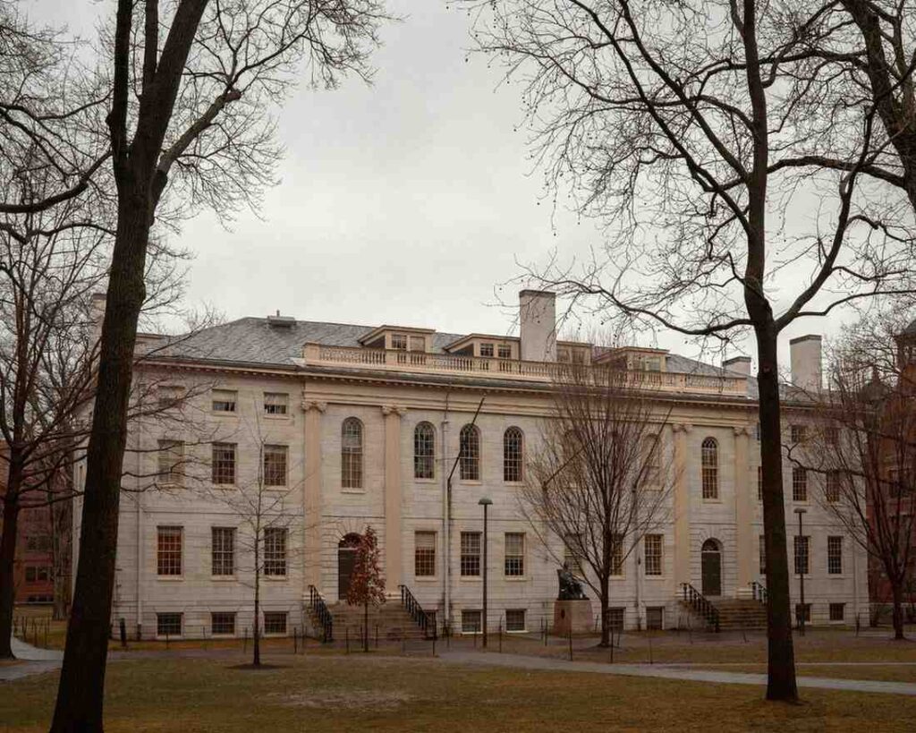 How To Apply For Harvard University